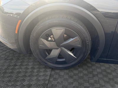 2023 Toyota Prius LE