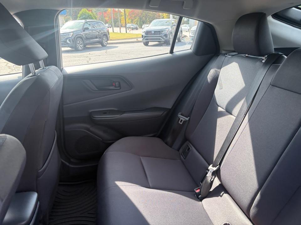 2023 Toyota Prius LE
