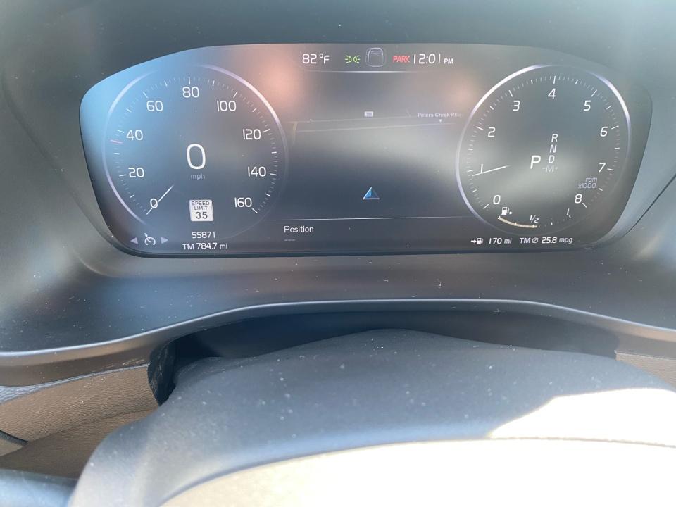 2021 Volvo XC40 Momentum
