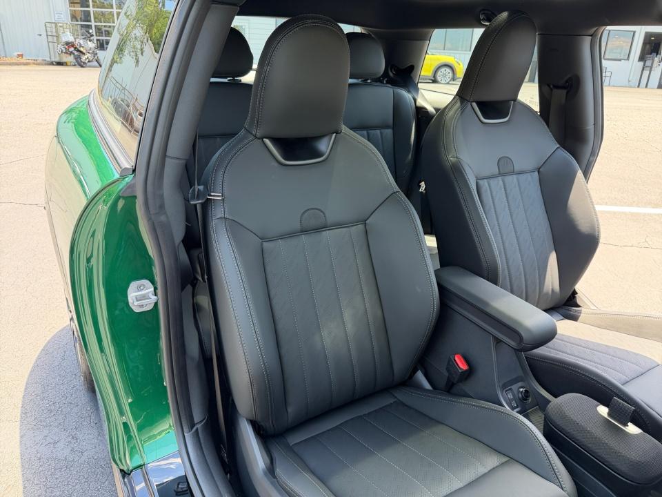 2026 MINI 2 DOOR ICONIC