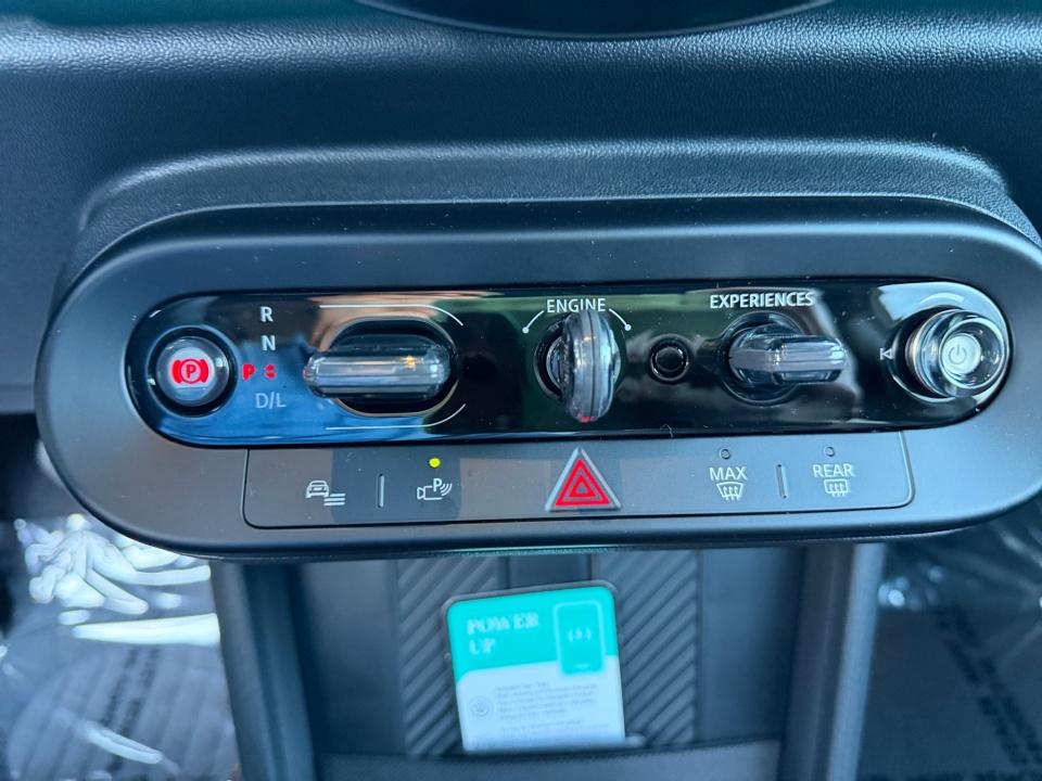 2027 MINI 2 DOOR ICONIC