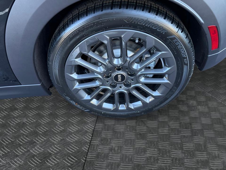 2027 MINI 2 DOOR SIGNATURE PLUS