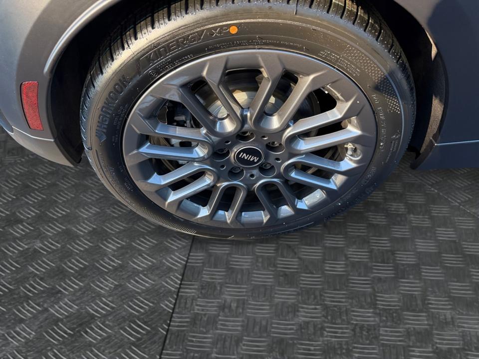 2027 MINI 2 DOOR SIGNATURE PLUS
