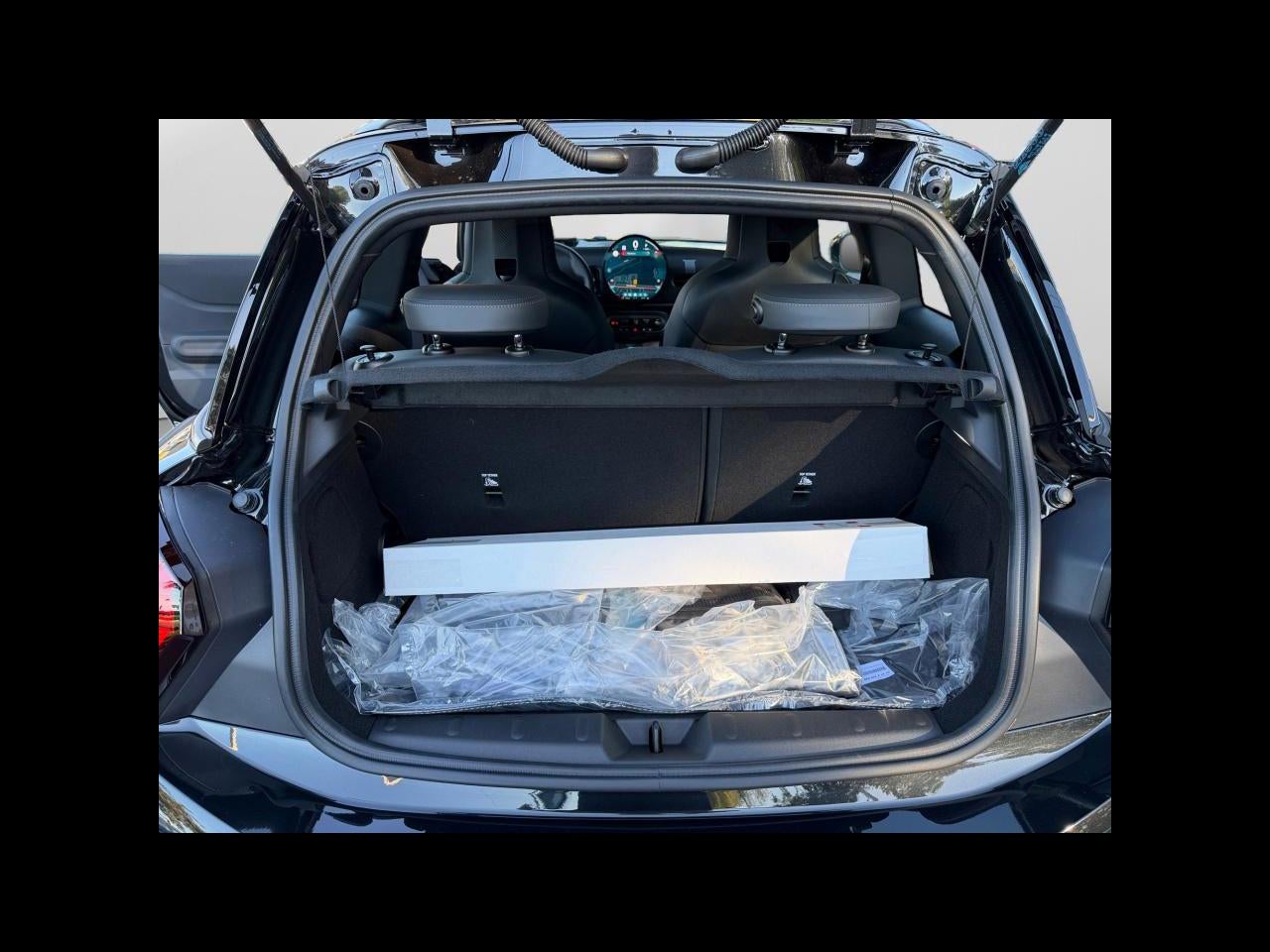 2027 MINI 2 DOOR SIGNATURE PLUS
