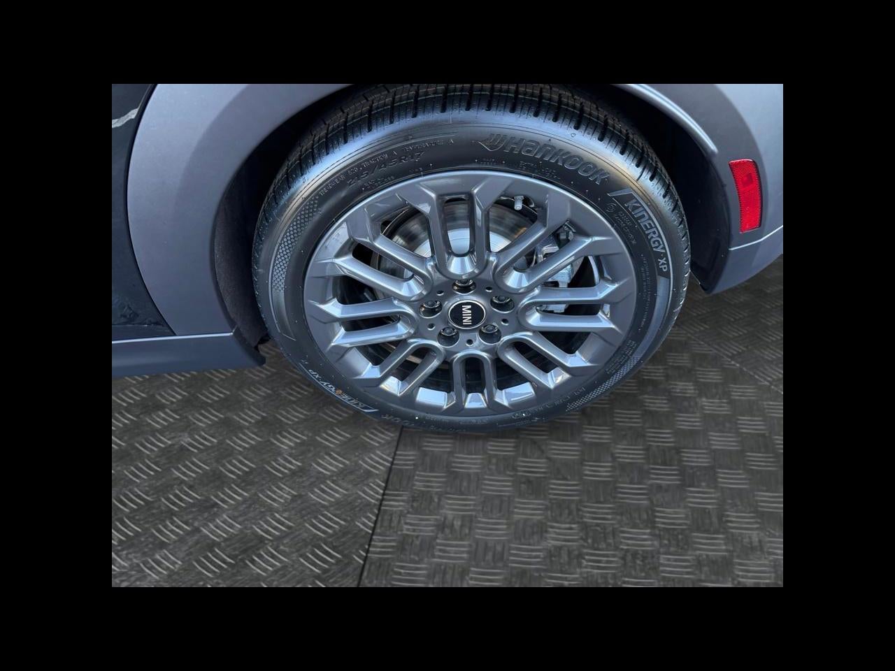 2027 MINI 2 DOOR SIGNATURE PLUS