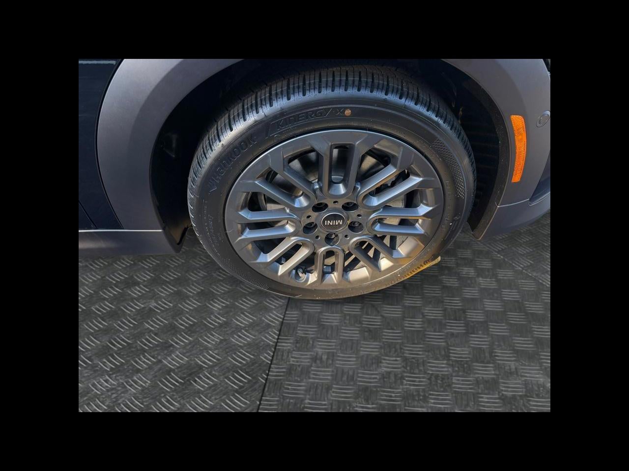 2027 MINI 2 DOOR SIGNATURE PLUS