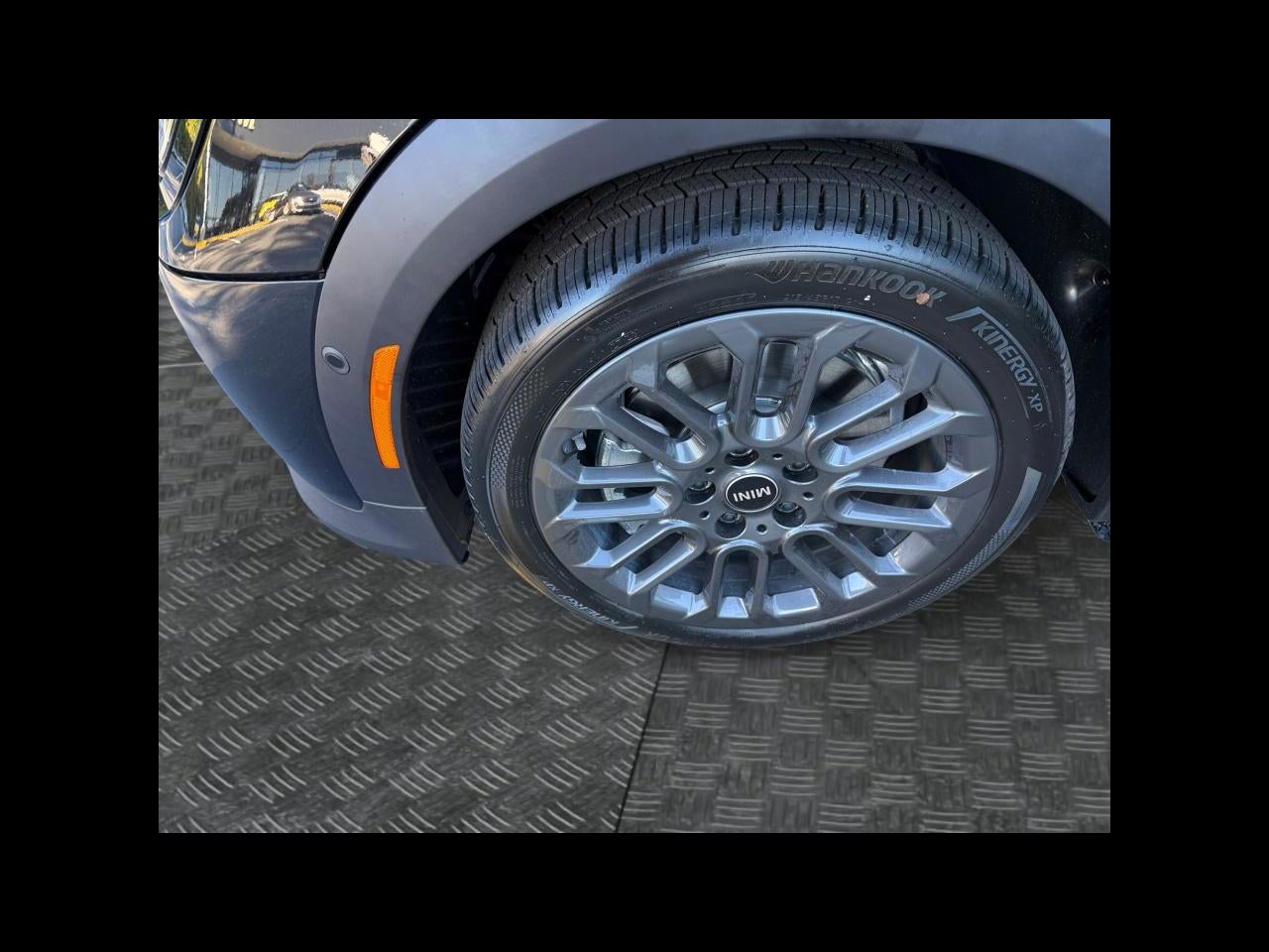 2027 MINI 2 DOOR SIGNATURE PLUS