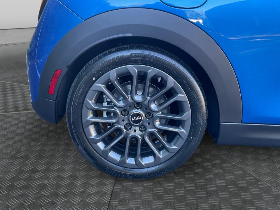 2027 MINI 2 DOOR ICONIC