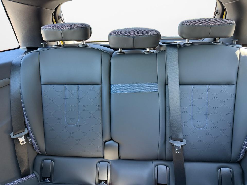 2027 MINI 4 DOOR SIGNATURE PLUS
