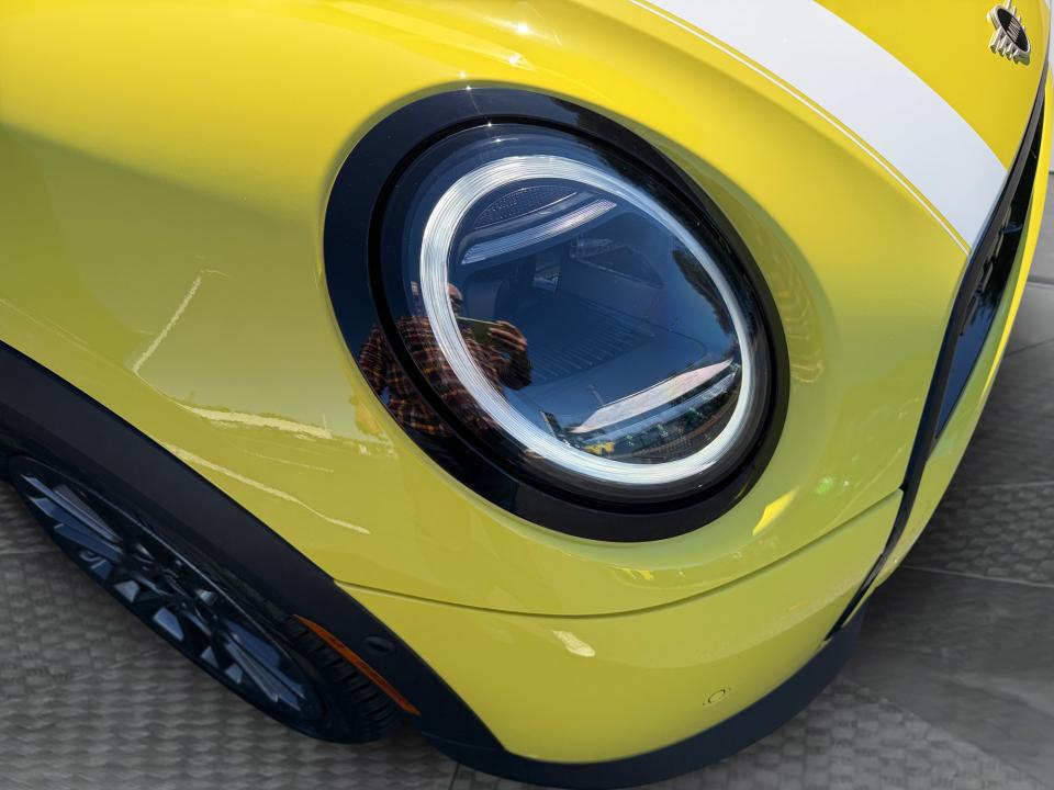 2027 MINI 4 DOOR SIGNATURE PLUS