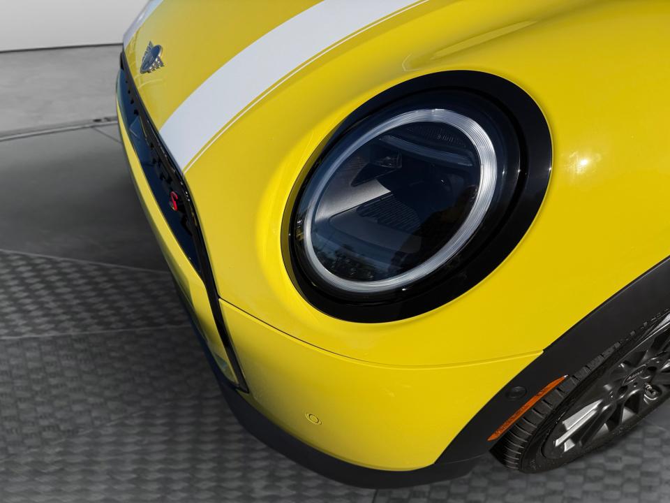 2027 MINI 4 DOOR SIGNATURE PLUS