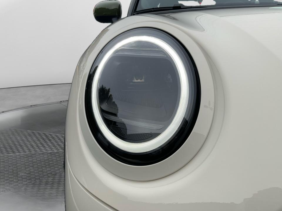 2027 MINI 4 DOOR ICONIC