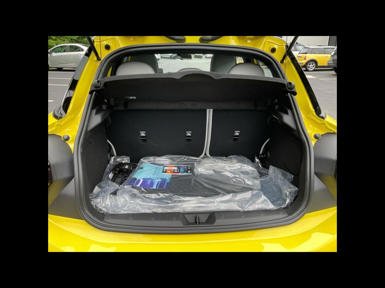 2026 MINI 4 DOOR SIGNATURE PLUS
