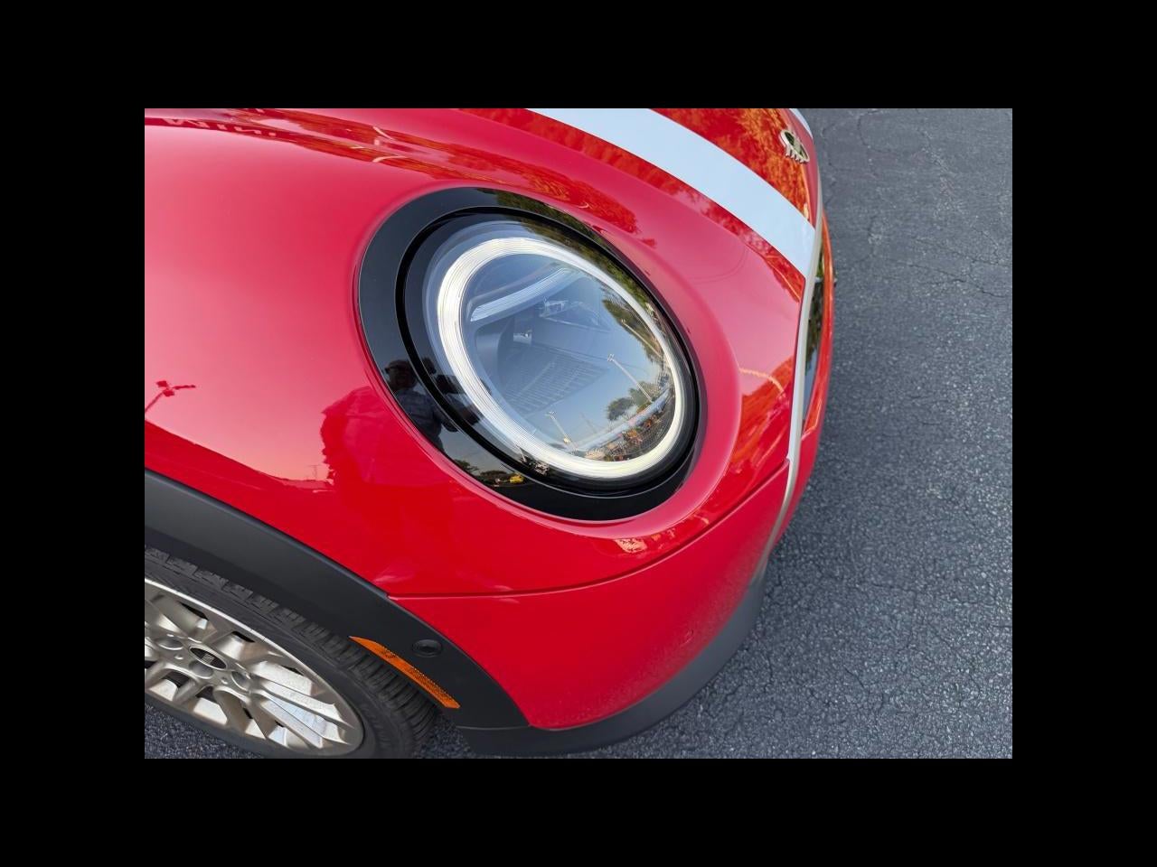 2026 MINI 4 DOOR ICONIC