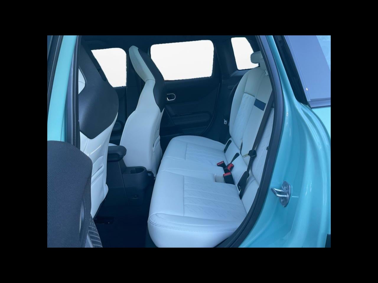 2027 MINI 4 DOOR ICONIC