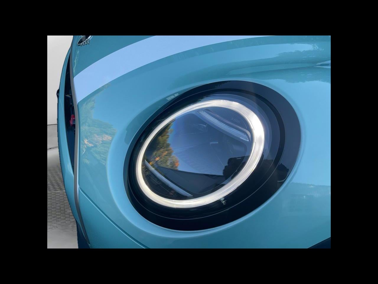 2027 MINI 4 DOOR ICONIC