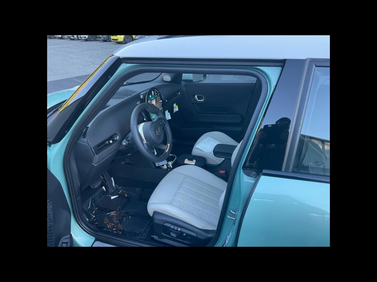 2027 MINI 4 DOOR ICONIC