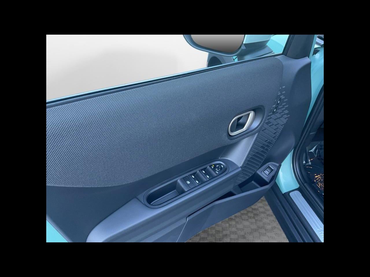 2027 MINI 4 DOOR ICONIC