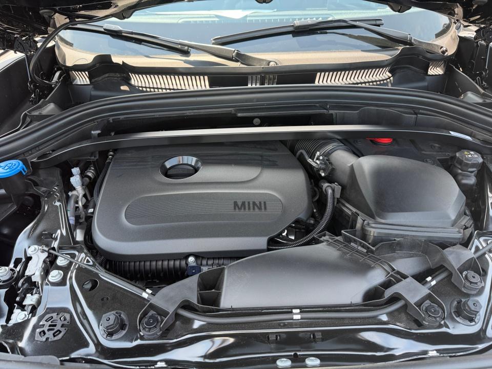 2027 MINI COUNTRYMAN ICONIC