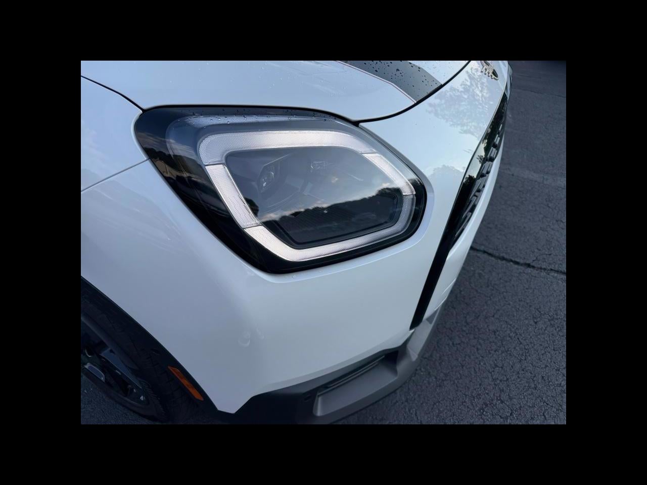 2027 MINI COUNTRYMAN SIGNATURE PLUS