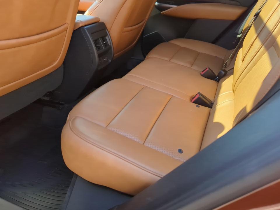 2019 Cadillac XT4 FWD Premium Luxury