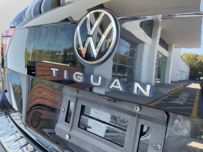 2022 Volkswagen Tiguan SEL R-Line
