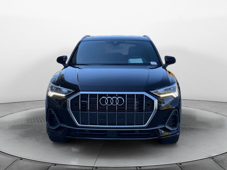 2024 Audi Q3 S line Premium