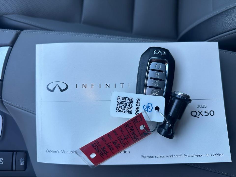 2025 INFINITI QX50 LUXE