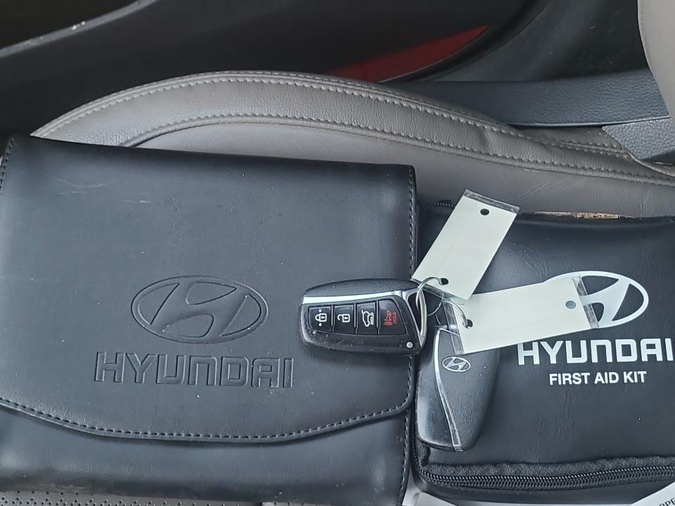 2015 Hyundai Santa Fe Sport 2.0L Turbo (A6)