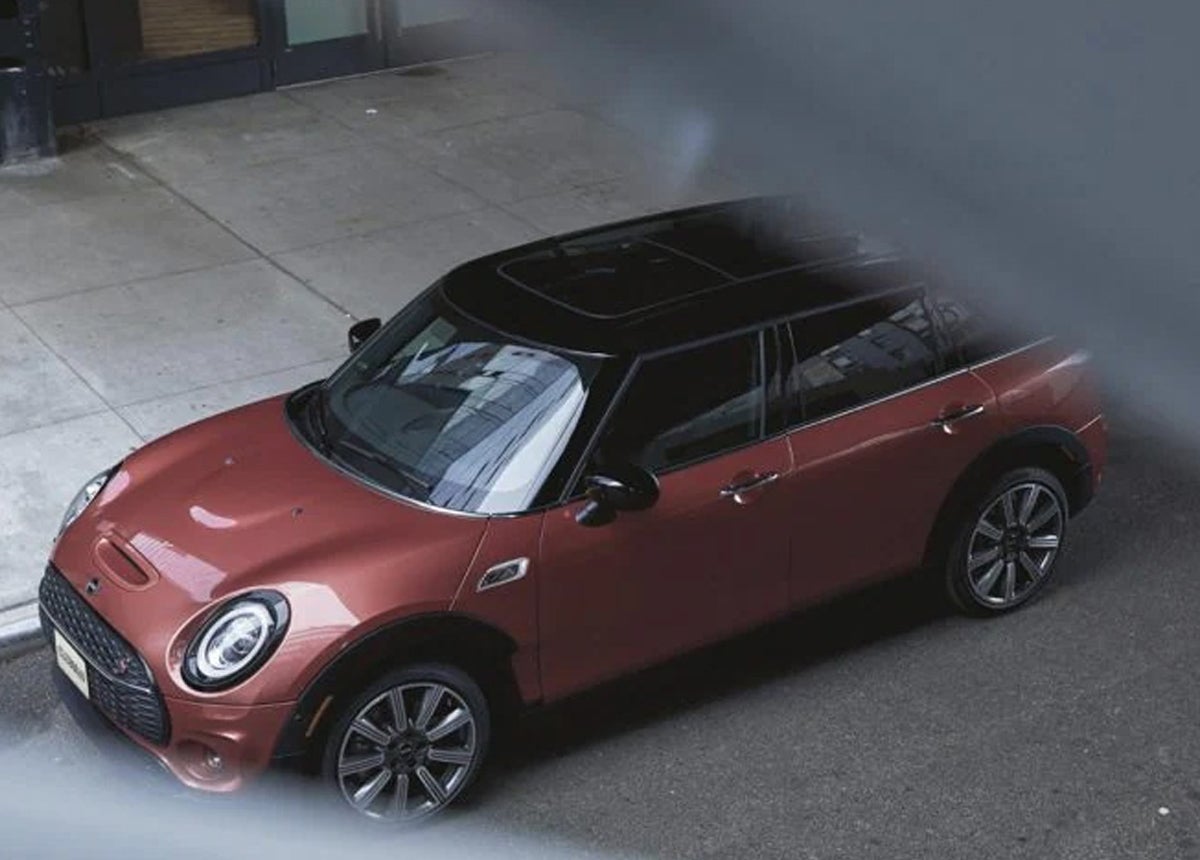 An above view of a parked 2O22 MINI Clubman.