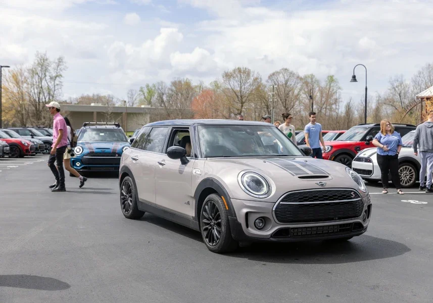 MINIS In Motion photo 17